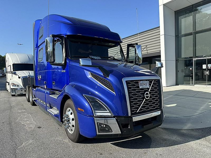 2023 Volvo VNL 860 For Sale | Raised Roof Sleeper Sleeper